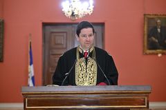 Ο Πρύτανης του Ε.Κ.Π.Α. Γεράσιμος Σιάσος κατά την απονομή των βραβείων